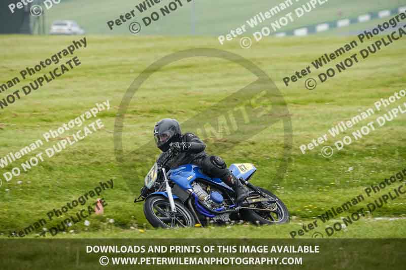 cadwell no limits trackday;cadwell park;cadwell park photographs;cadwell trackday photographs;enduro digital images;event digital images;eventdigitalimages;no limits trackdays;peter wileman photography;racing digital images;trackday digital images;trackday photos